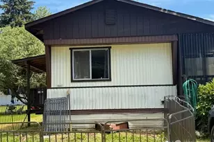 818 D St, Vader, WA 98593 - Photo 2