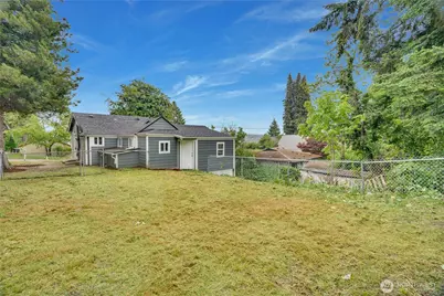 325 N Cambrian, Bremerton, WA 98312 - Photo 6