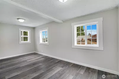 325 N Cambrian, Bremerton, WA 98312 - Photo 28
