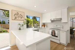 15015 SE 46th Pl, Bellevue, WA 98006 - Photo 10