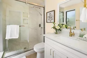 15015 SE 46th Pl, Bellevue, WA 98006 - Photo 14