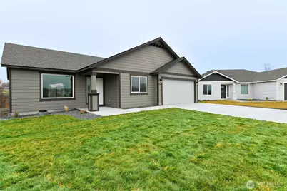 326 N Sandy Loop, Moses Lake, WA 98837 - Photo 2