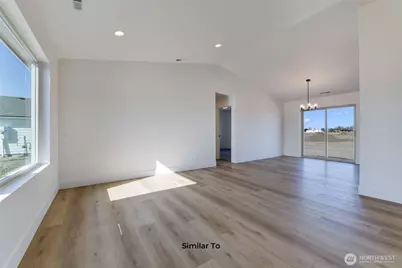 330 N Sandy Loop, Moses Lake, WA 98837 - Photo 2