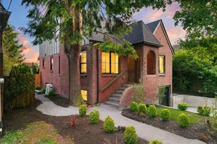 1013 NW 80th St, Seattle, WA 98117 - Photo 2