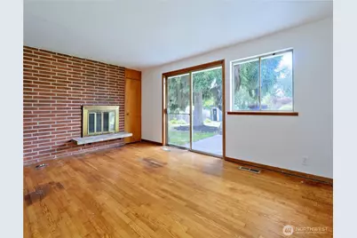 12805 64th Avenue S, Seattle, WA 98178 - Photo 10
