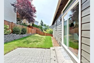1808 Pierce Avenue NE, Renton, WA 98056 - Photo 14