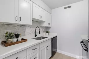 12600 NE 145th St, Kirkland, WA 98034 - Photo 8