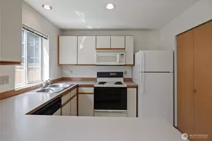 19620 80th Ave W, Edmonds, WA 98026 - Photo 4