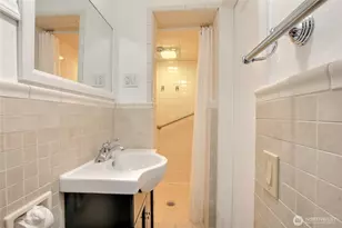 2250 NE 175th St, Shoreline, WA 98155 - Photo 22
