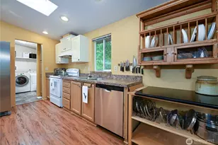18927 Routon Ln, Burlington, WA 98223 - Photo 8