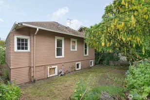 4651 1st Ave NE, Seattle, WA 98105 - Photo 24