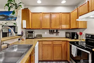 2833 Valencia St, Bellingham, WA 98226 - Photo 14