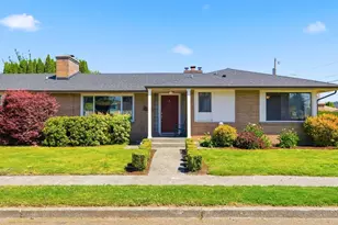 1417 Maple St, Sumner, WA 98390 - Photo 4
