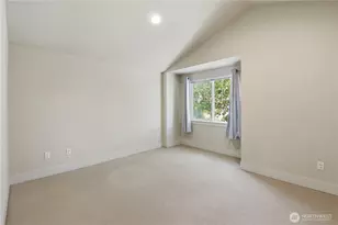 723 N 95th St, Seattle, WA 98103 - Photo 14