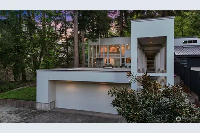 2261 W Lake Sammamish Parkway SE, Bellevue, WA 98008 - Photo 1