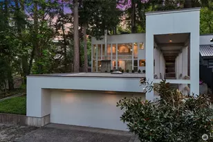 2261 W Lake Sammamish Pkwy SE, Bellevue, WA 98008 - Photo 1