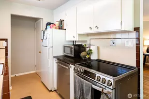 1573 NW 90th St, Seattle, WA 98117 - Photo 26