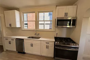 811 NE 66th St, Seattle, WA 98115 - Photo 8