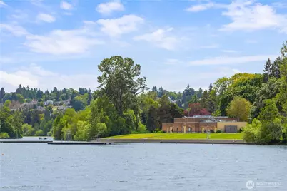 811 NE 66th Street, Seattle, WA 98115 - Photo 32