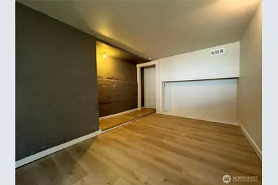 811 NE 66th Street, Seattle, WA 98115 - Photo 20