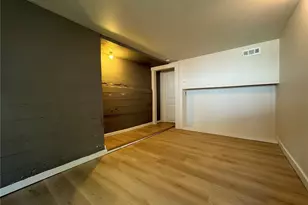 811 NE 66th St, Seattle, WA 98115 - Photo 20