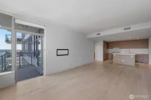 588 Bell St, Seattle, WA 98121 - Photo 8