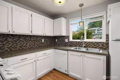 1526 192nd Street SE #O4, Bothell, WA 98012 - Photo 2
