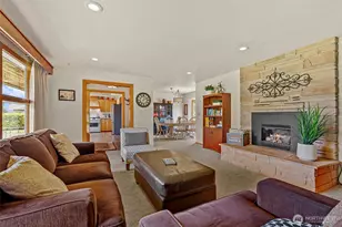 1213 Alaska Ave, Anacortes, WA 98221 - Photo 18