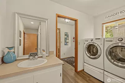 1213 Alaska Avenue, Anacortes, WA 98221 - Photo 36