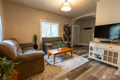 1088 Beach Avenue #A, Marysville, WA 98270 - Photo 4