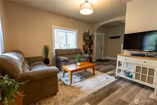 1088 Beach Ave, Marysville, WA 98270 - Photo 4