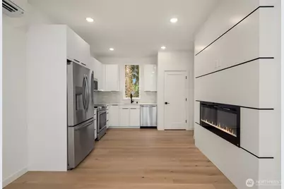 7334 25th Avenue NW, Seattle, WA 98117 - Photo 8