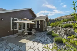345 Orchard View Dr, Chelan, WA 98816 - Photo 32