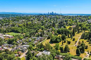 534 W Barrett St, Seattle, WA 98119 - Photo 26