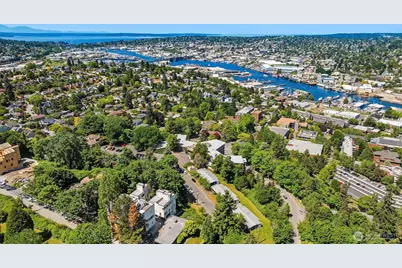 534 W Barrett Street, Seattle, WA 98119 - Photo 24
