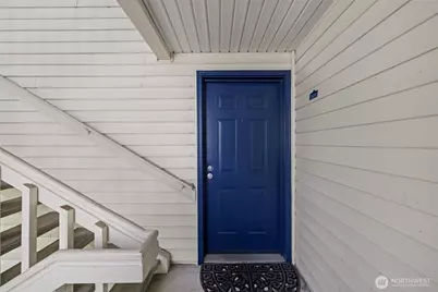1900 NE 48th Street #E205, Renton, WA 98056 - Photo 4
