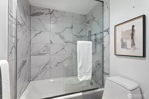 601 Belmont Ave E, Seattle, WA 98102 - Photo 24
