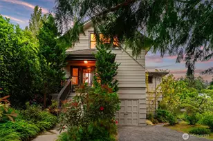 2701 NE 94th St, Seattle, WA 98115 - Photo 2