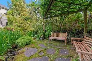 2701 NE 94th St, Seattle, WA 98115 - Photo 30