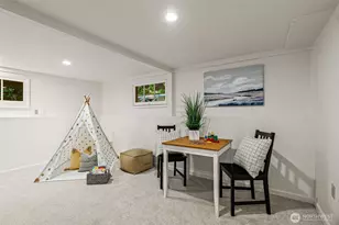 2701 NE 94th St, Seattle, WA 98115 - Photo 18