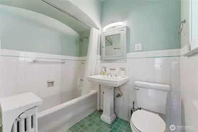 614 35th Avenue, Seattle, WA 98122 - Photo 20