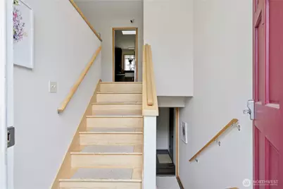 1727 Anacortes Avenue NE, Renton, WA 98059 - Photo 2