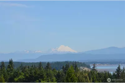 1051 Lightning Way, Camano Island, WA 98282 - Photo 14