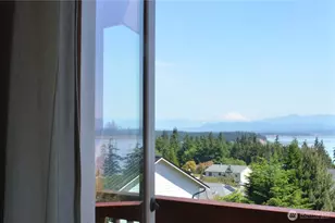 1051 Lightning Way, Camano Island, WA 98282 - Photo 12