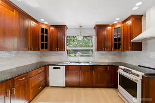 6722 River Rd E, Puyallup, WA 98371 - Photo 8