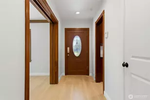 6722 River Rd E, Puyallup, WA 98371 - Photo 10