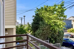 1022 Taylor Ave N, Seattle, WA 98109 - Photo 12