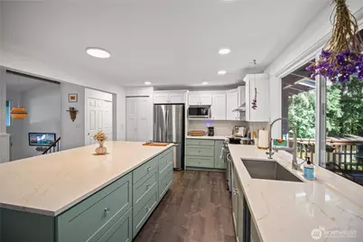 9509 NE 140 Street, Kirkland, WA 98034 - Photo 10