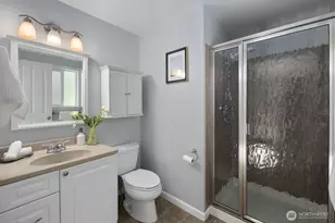 17907 25th Dr SE, Bothell, WA 98012 - Photo 16