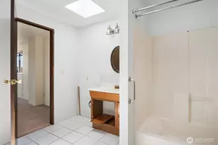 2816 NW 80th St, Seattle, WA 98117 - Photo 14